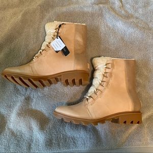 Sorel Phoenix Lace Lux boots in Tan and Gold with Shearling Tongue